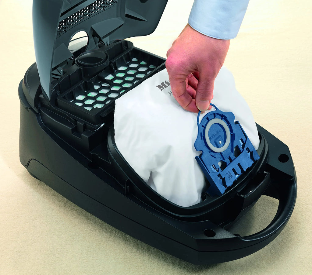Graphite Grey Vacuum Cleaner Y322