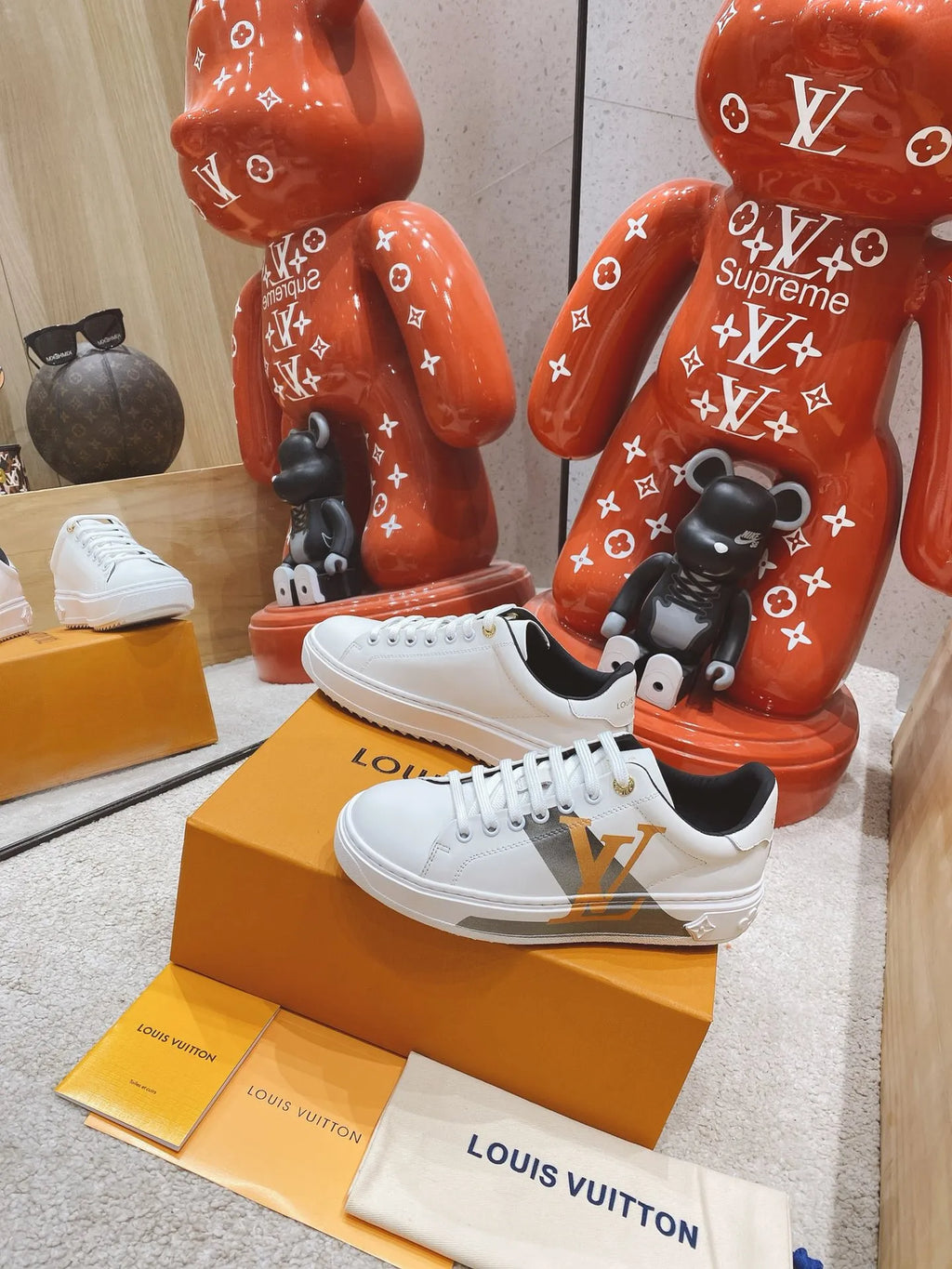Women Sneakers Y2224