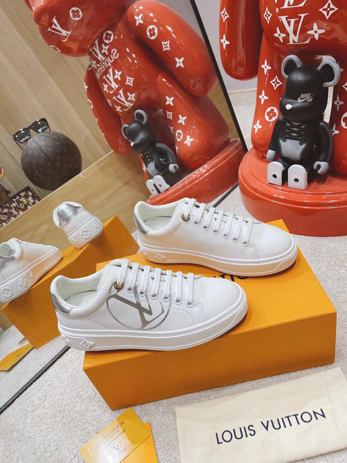 Women Sneakers Y2224