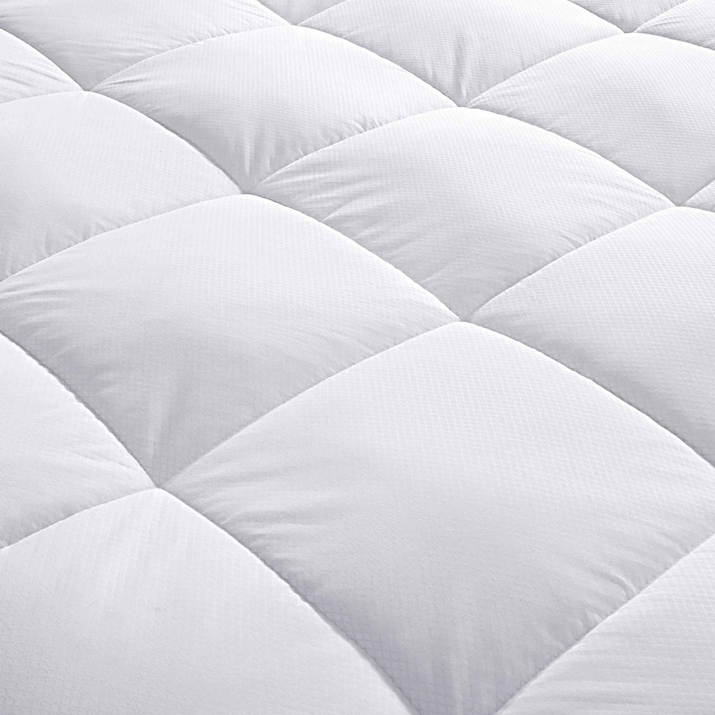 White Twin Size Polyester Mattress Topper M647723