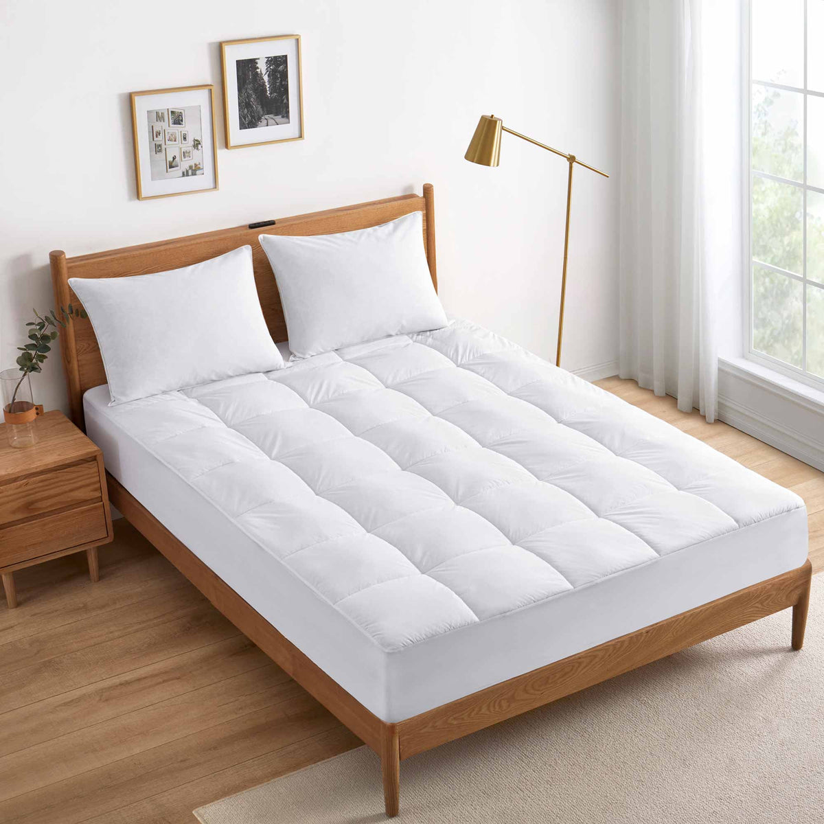 White Twin Size Polyester Mattress Topper M647723