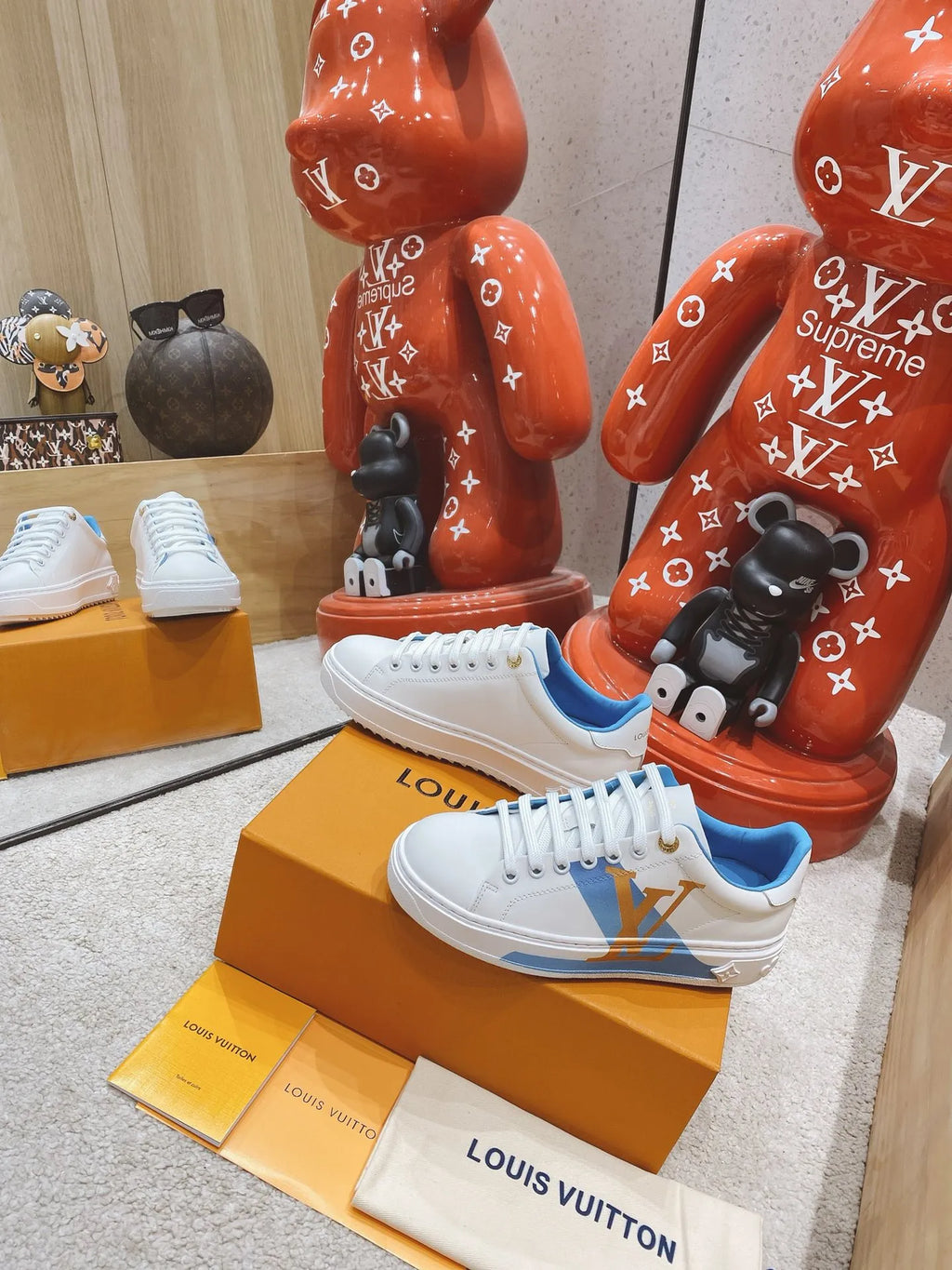 Women Sneakers Y2224