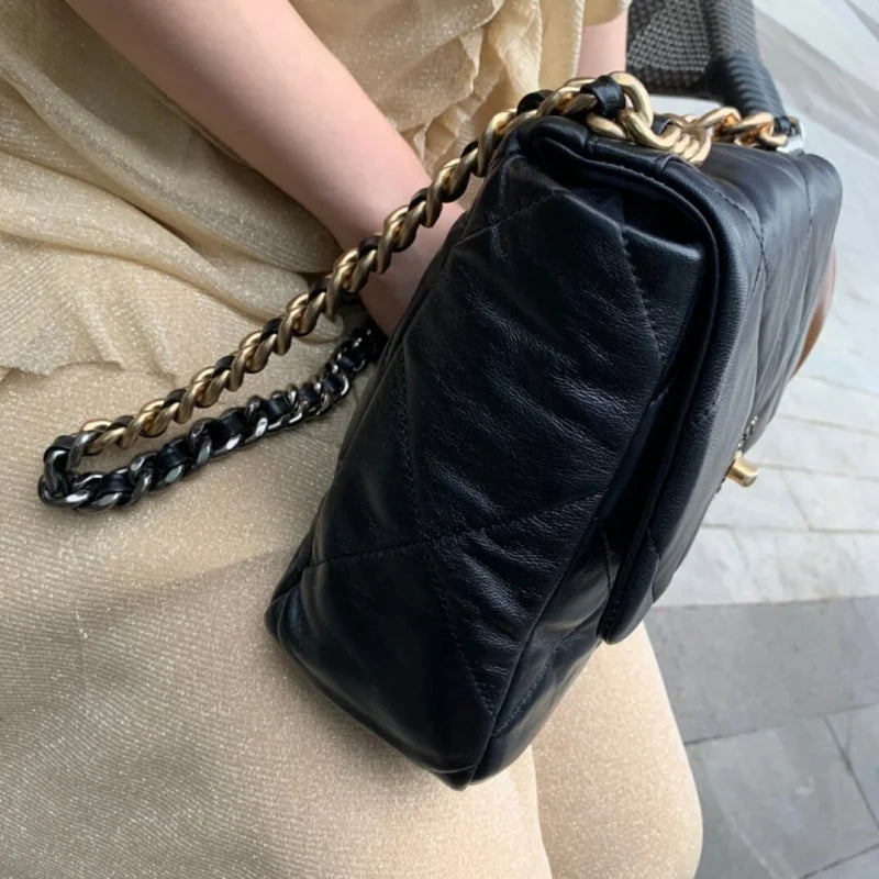 Lambskin Flap Bag U90755
