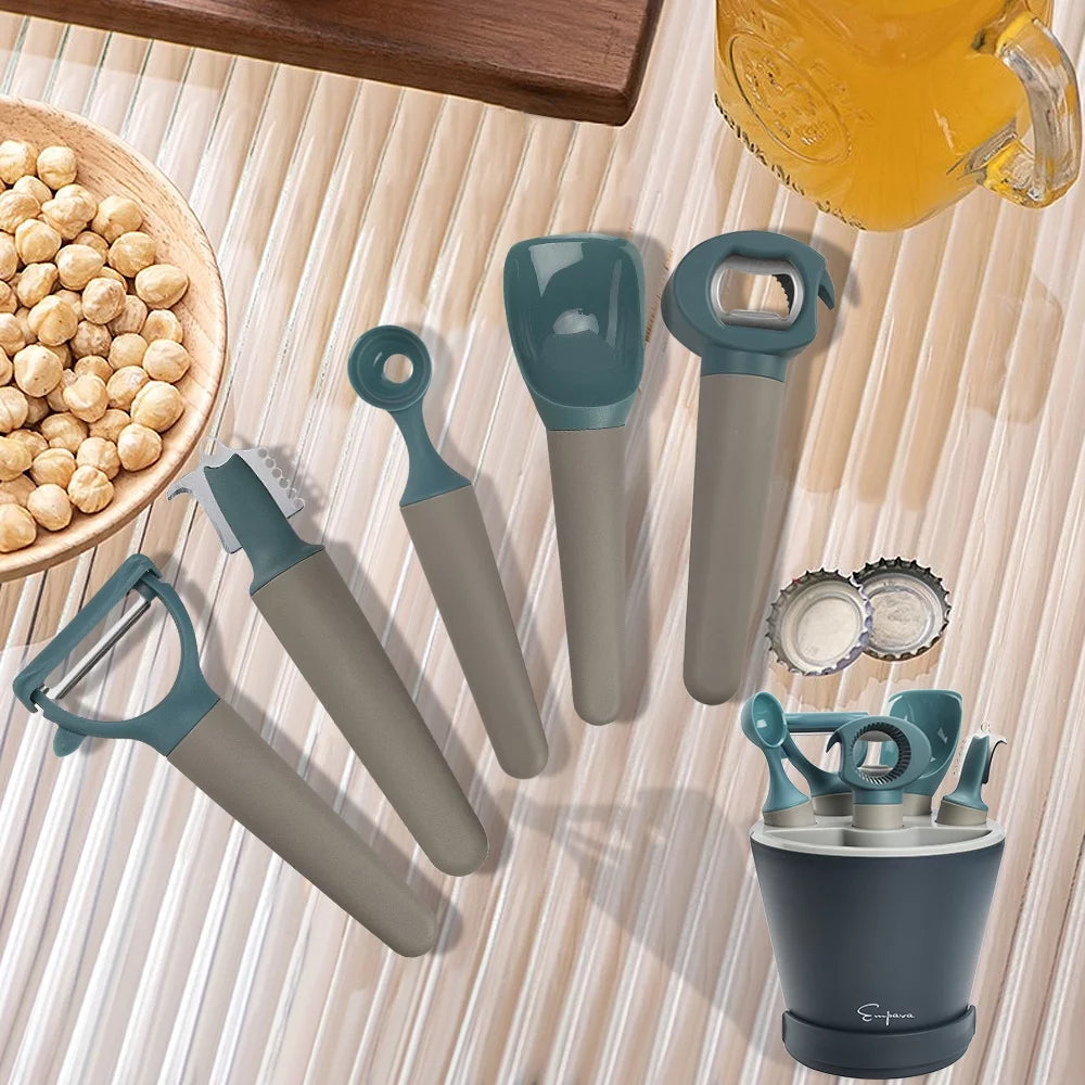 5 Pieces Kitchen Gadgets in Black J36859