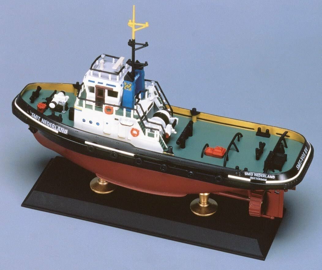 1/200 Scale Ship Model Kit M860569