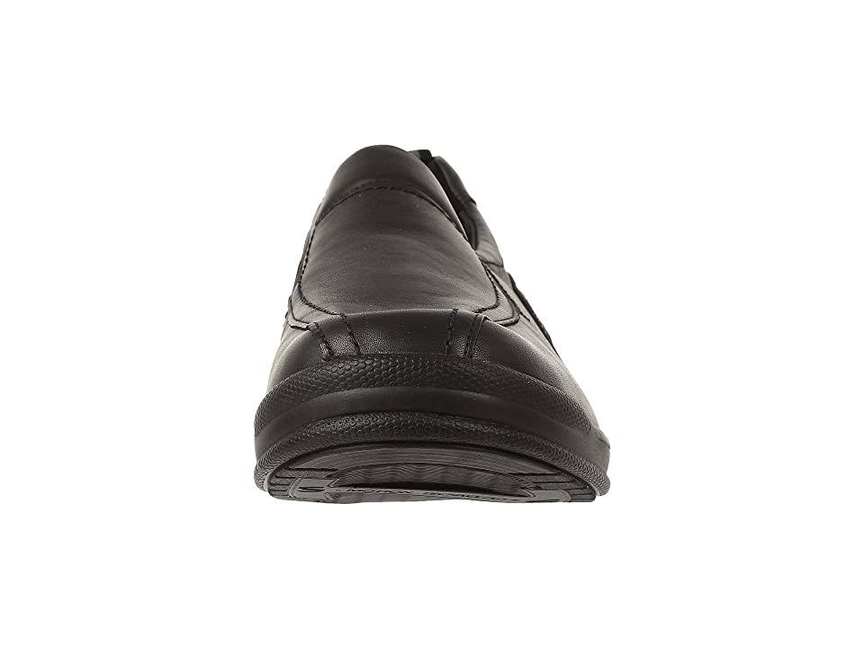 Black 11 Wide Cruise Shoes J9102