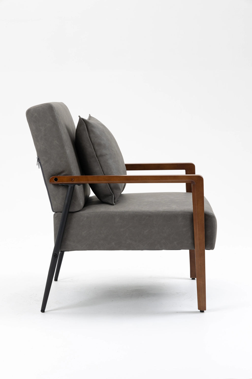 Brown Leather Armchair with Solid Wood Armrest and Removable Cushions Q767