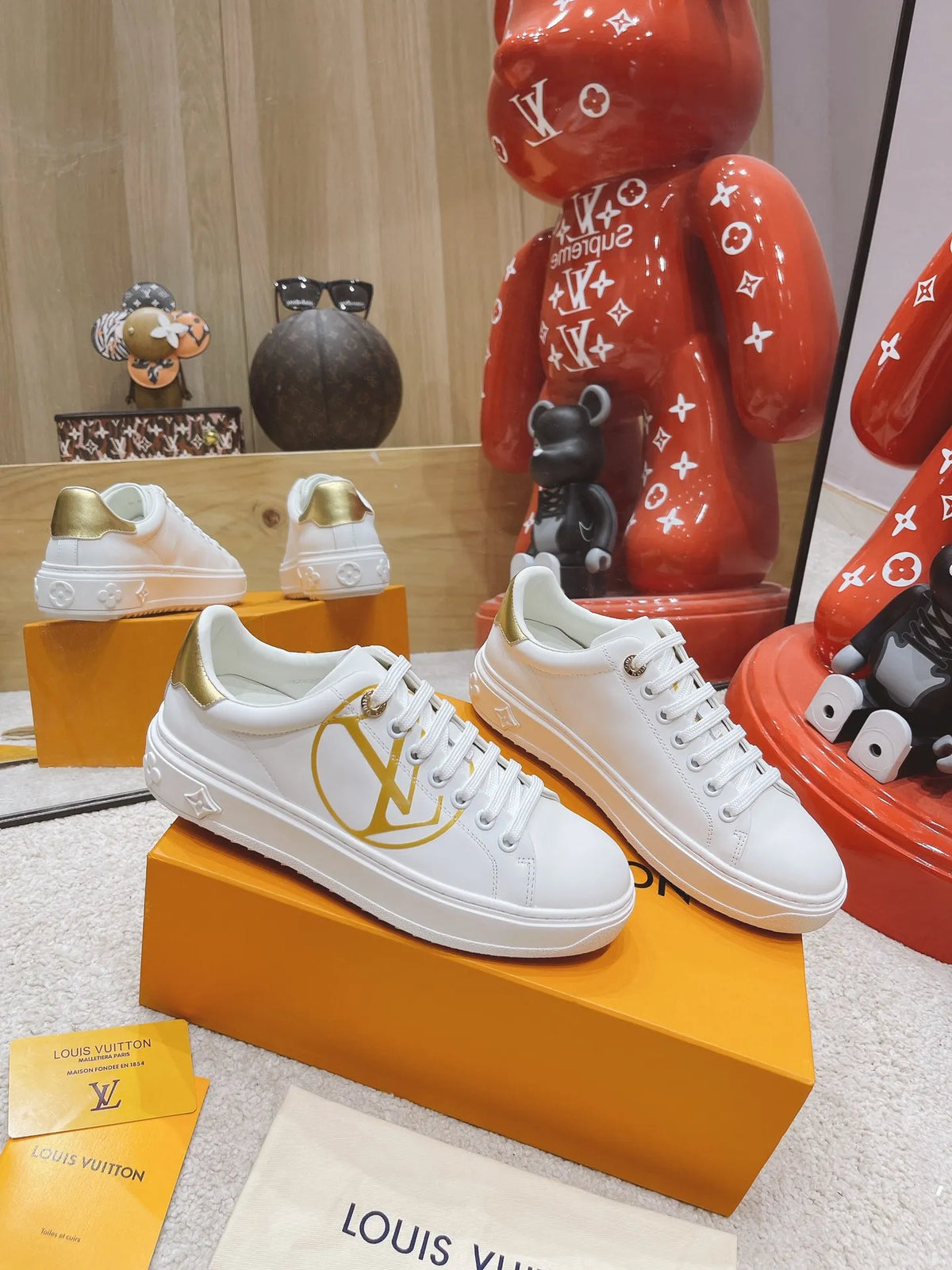 Women Sneakers Y2224