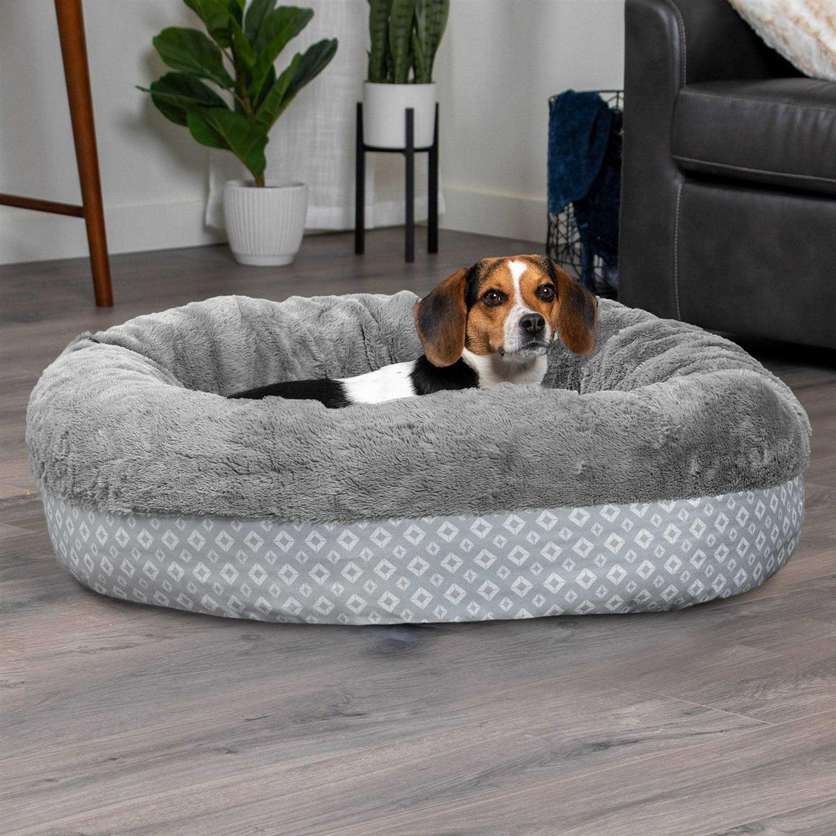 Plush Diamond Print Donut Pet Bed S107828