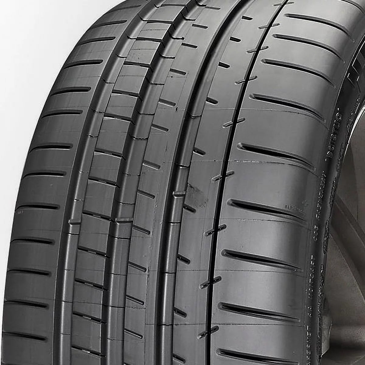 Max Performance Tire T142