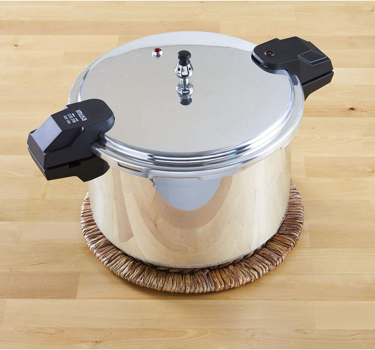 16Qt Jumbo Stovetop Pressure Cooker With Regulator And Side Handles J731017